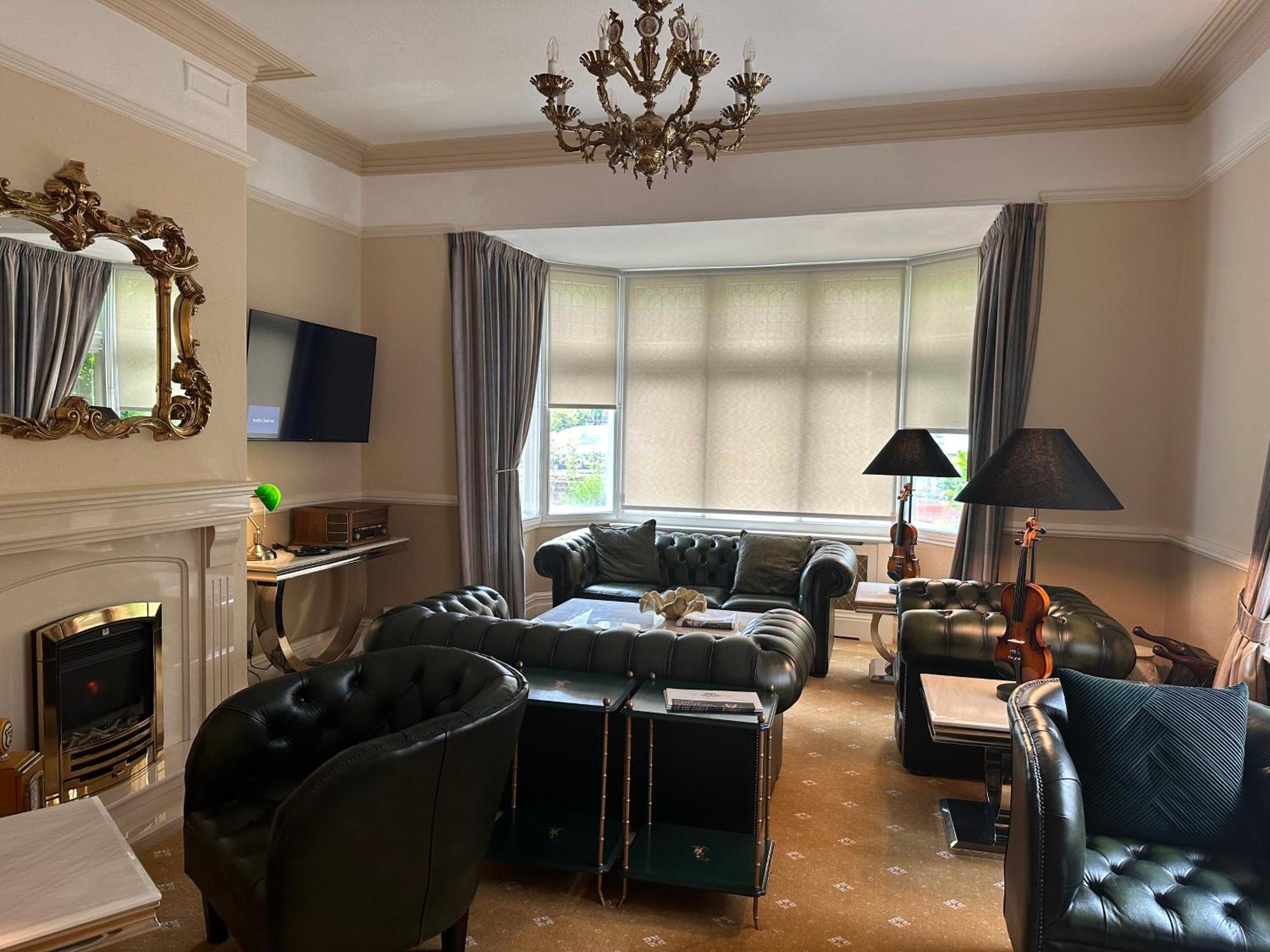 مبيت وإفطار دار ضيافة تشيستر هاوس المظهر الخارجي الصورة The living room at the Old Rectory