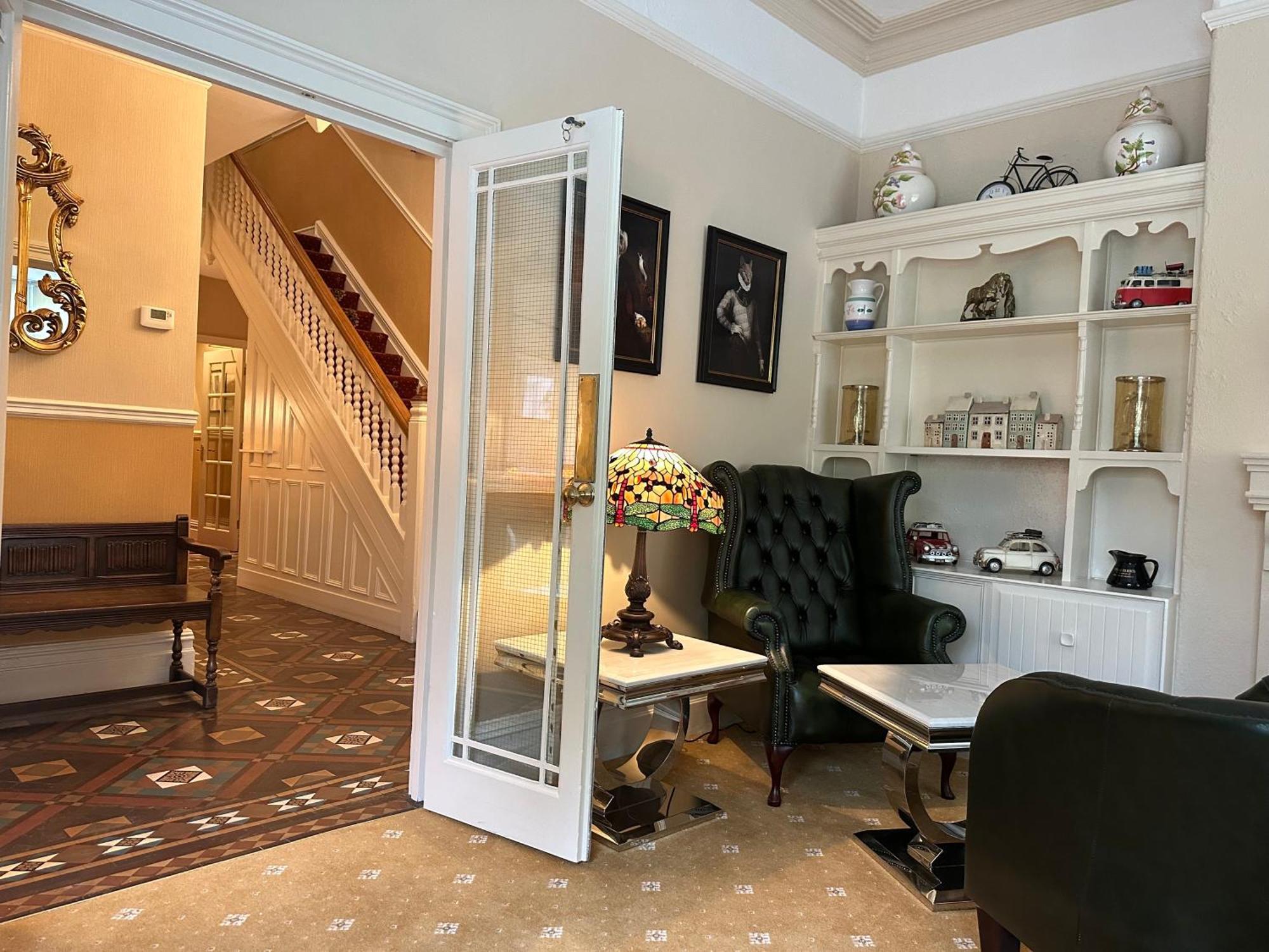 مبيت وإفطار دار ضيافة تشيستر هاوس المظهر الخارجي الصورة A French door